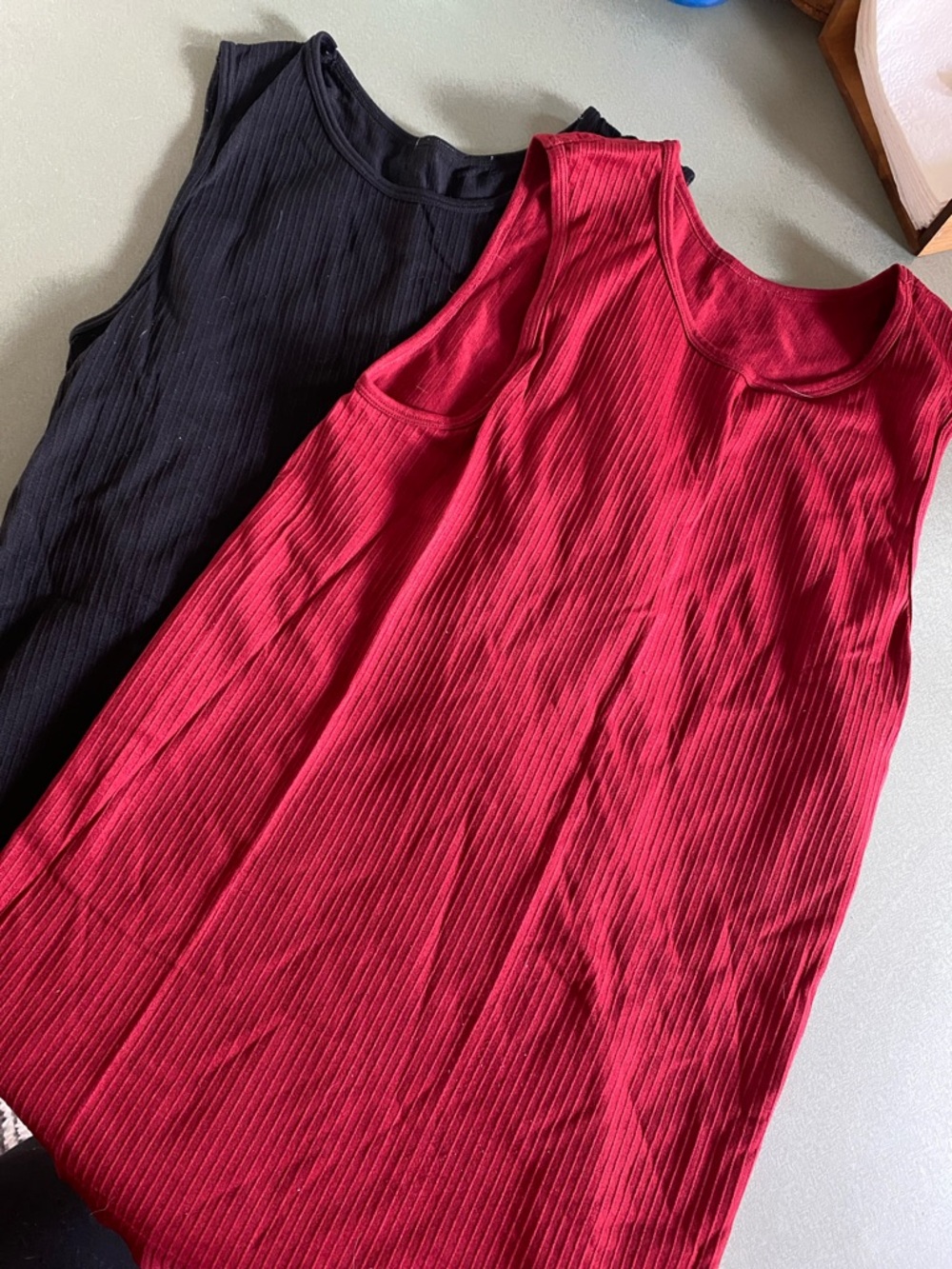 Zyia Active Ribbed Sleeveless Tank - Black & Deep Red